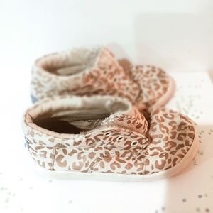 TOMS | high top sneakers